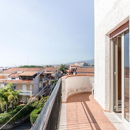Giardini Naxos Apartment With Terrace Near The Sea Exterior foto