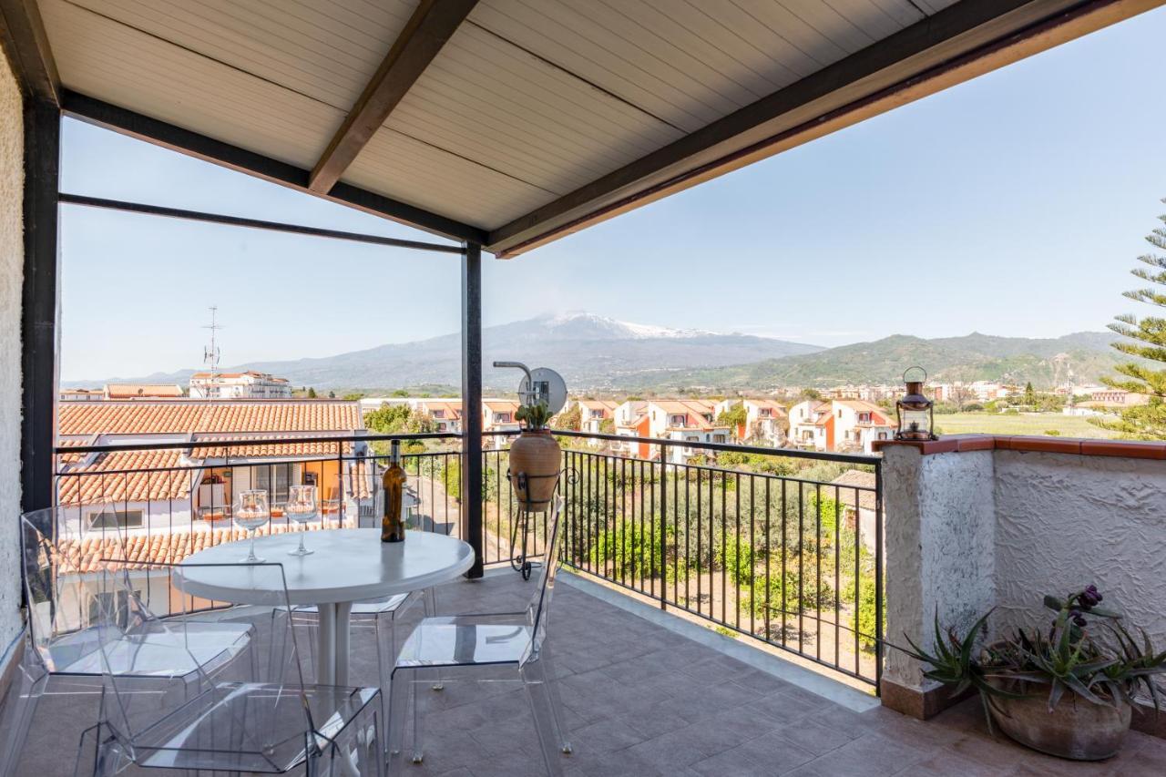 Giardini Naxos Apartment With Terrace Near The Sea Exterior foto
